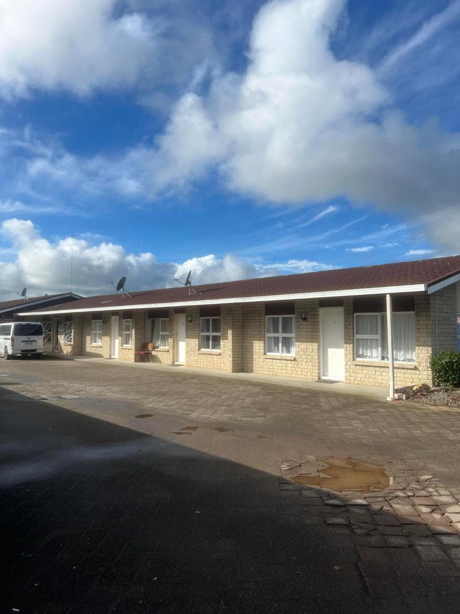 Hamilton Sunrise Motel Екстер'єр фото